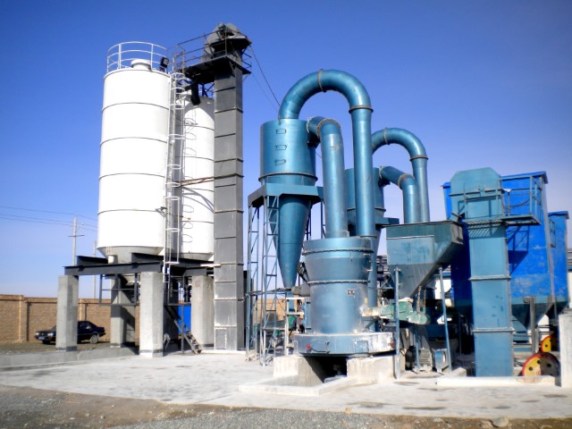 重晶石磨粉機(jī)現(xiàn)場